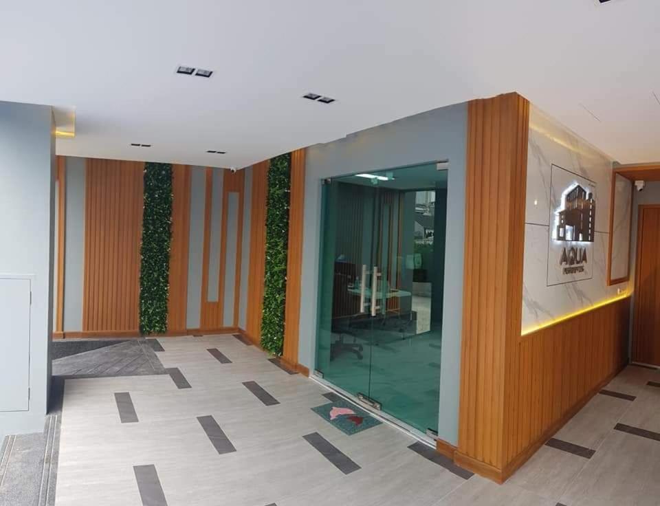 Aqua Residences อควา เรสซิเดนซ์ ห้องพักใหม่ให้เช่า ติดรถไฟฟ้าสถานีวุฒากาศ Bangkok Exteriör bild
