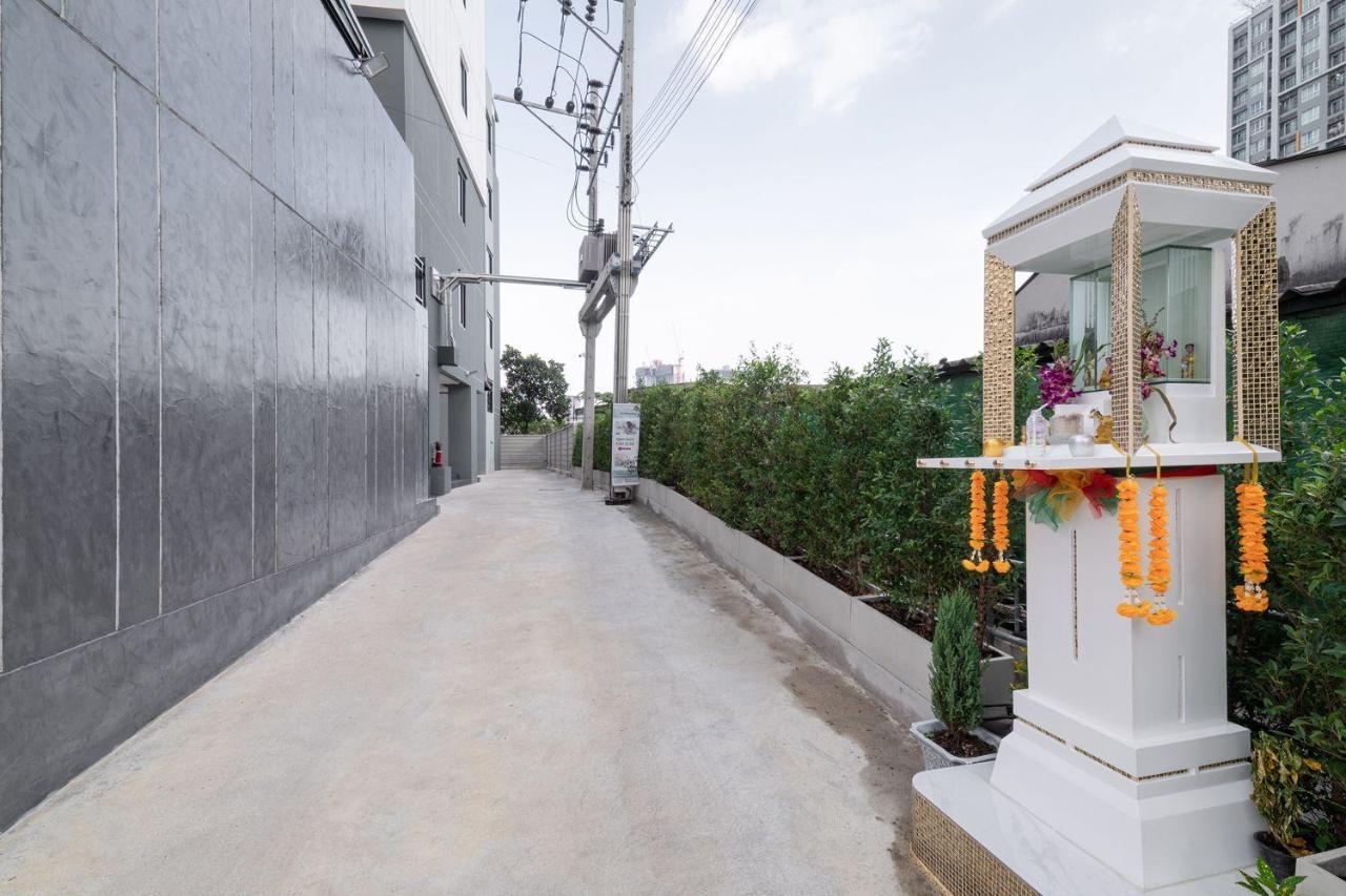 Aqua Residences อควา เรสซิเดนซ์ ห้องพักใหม่ให้เช่า ติดรถไฟฟ้าสถานีวุฒากาศ Bangkok Exteriör bild