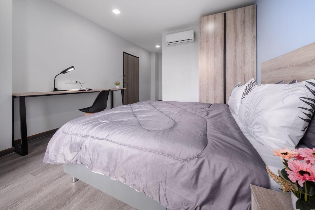 Aqua Residences อควา เรสซิเดนซ์ ห้องพักใหม่ให้เช่า ติดรถไฟฟ้าสถานีวุฒากาศ Bangkok Exteriör bild