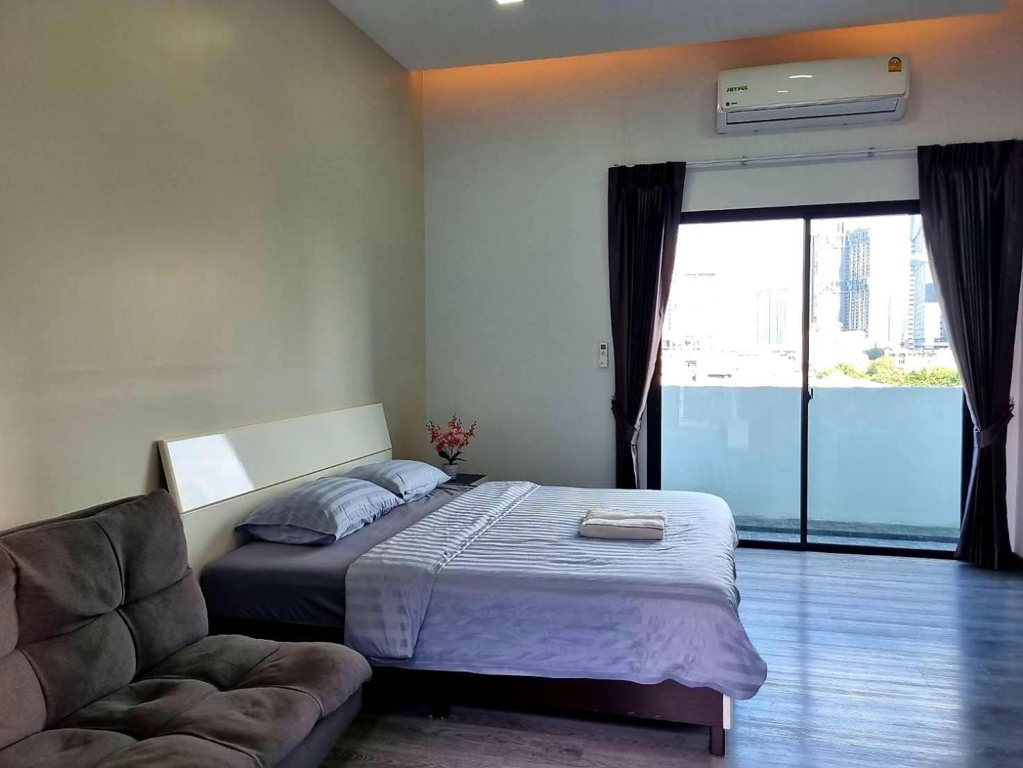 Aqua Residences อควา เรสซิเดนซ์ ห้องพักใหม่ให้เช่า ติดรถไฟฟ้าสถานีวุฒากาศ Bangkok Exteriör bild